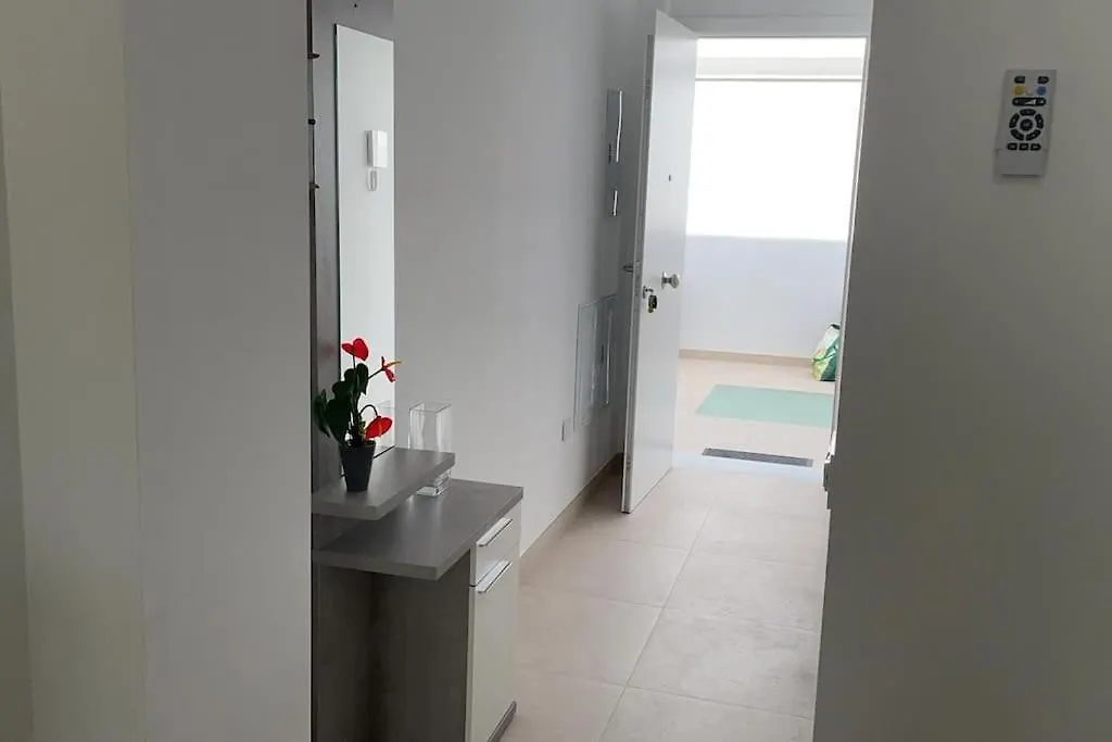 Av. Rio De Barbate 17 Apartment