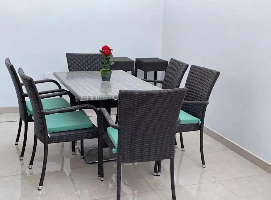 Av. Rio De Barbate 17 Apartment